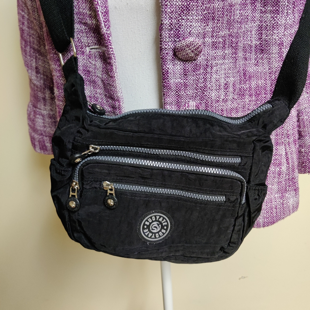 Black Messenger Bag Lots Of Pockets Shoulder Bag